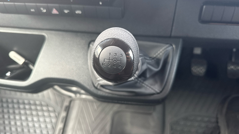 Mercedes-Benz Sprinter 315Cdi L2 Diesel Rwd 3.5t H2 Pro Van